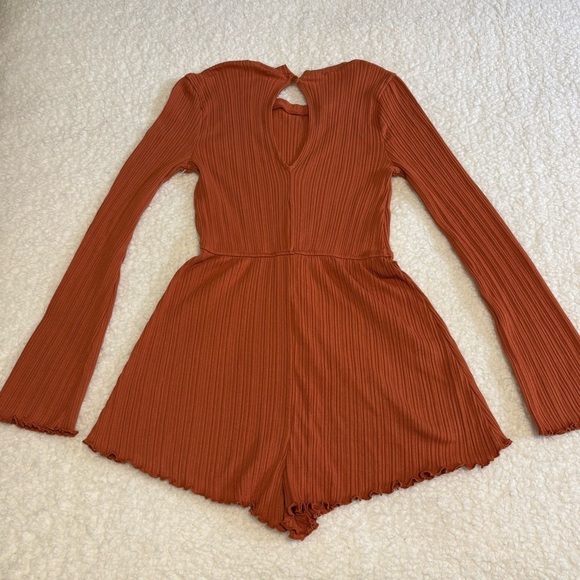 Urban Outfitters Women Orange Knit Long Sleeve Romper NWT - Picture 7 of 12